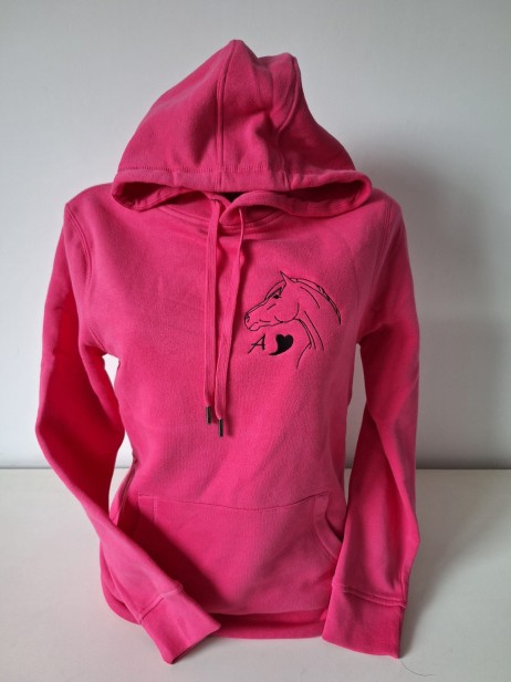 Różowa bluza kangurka z haftem konia personalizowany.jpg